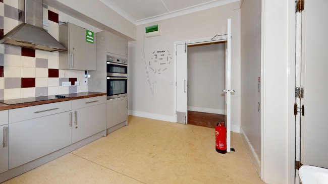 4 & 6 Rosswood Gardens, Wallington SM6 8QZ 5