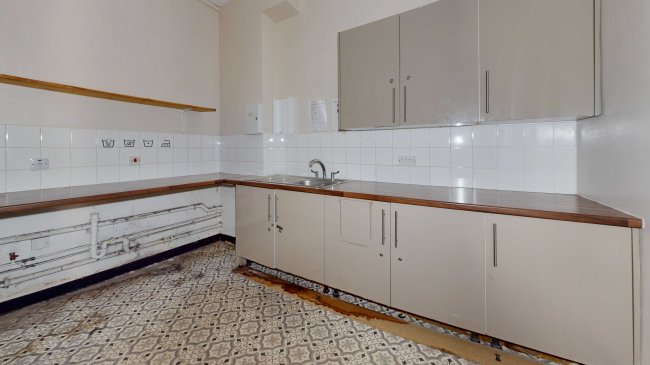 4 & 6 Rosswood Gardens, Wallington SM6 8QZ 5