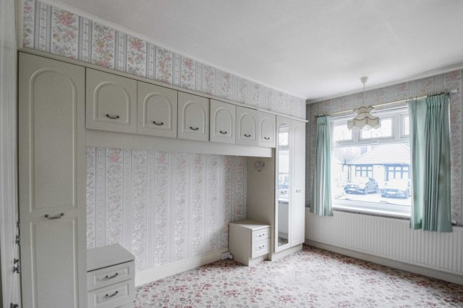 24 Gordon Avenue, Hornchurch, Essex, RM12 5EA 9