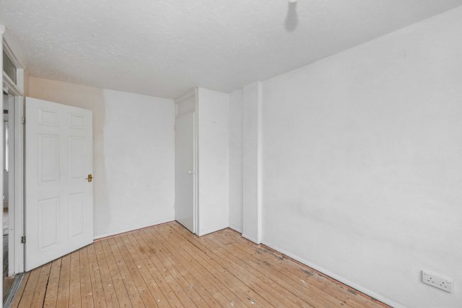 6A Holme Close, Cheshunt, Waltham Cross EN8 8ST 5