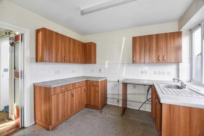 15 Coote Road, Bexleyheath, DA7 4PR 7