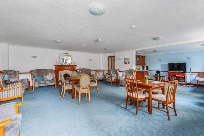 30 Sycamore Court, Aylesbury, Bucks HP19 9SZ 9