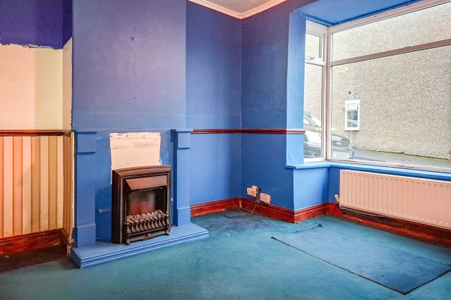 43 Gladstone Street, Brotton, Saltburn-by-the-Sea TS12 2TU 2