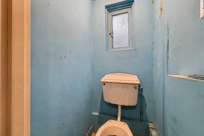 Flat B, 80 Charteris Road, Brent, London NW6 7EX 4