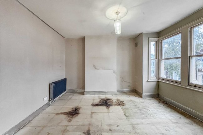 Flat B, 80 Charteris Road, Brent, London NW6 7EX 4