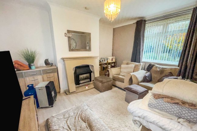 5 Walnut Avenue, Wigan WN1 3XE 6