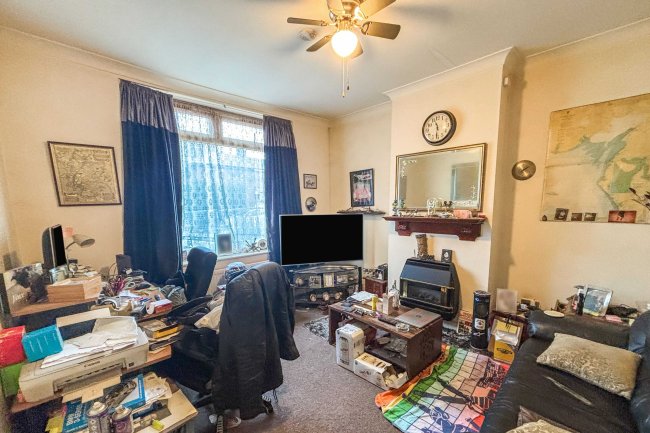 6 Walnut Avenue, Wigan WN1 3XE 4