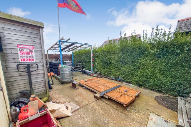 6 Walnut Avenue, Wigan WN1 3XE 4