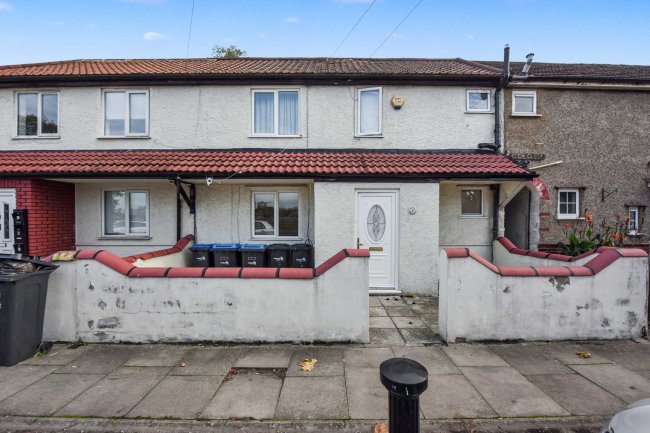 2 Meadow Close, Enfield, EN3 5PE 10