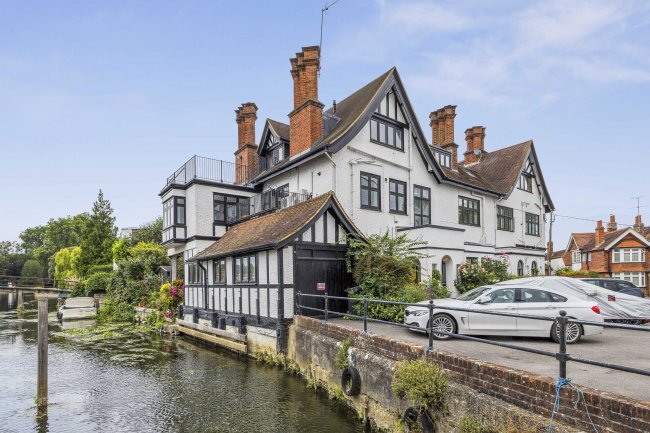 Flat 3, Three Gables, Mill Road, Marlow, Buckinghamshire, SL7 1QB 10