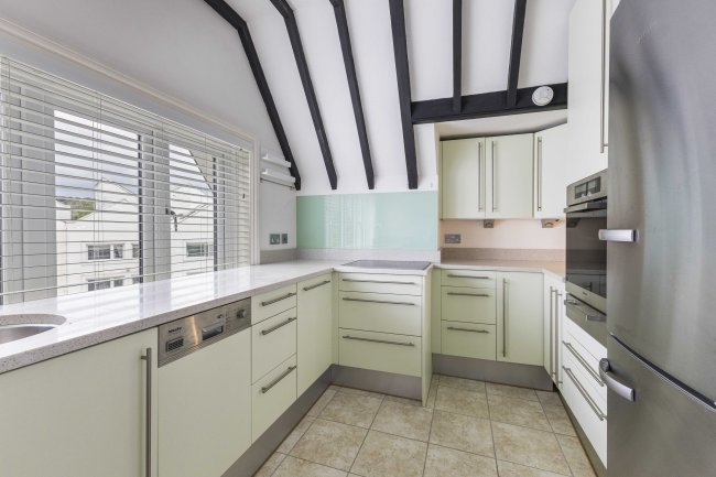 Flat 3, Three Gables, Mill Road, Marlow, Buckinghamshire, SL7 1QB 10