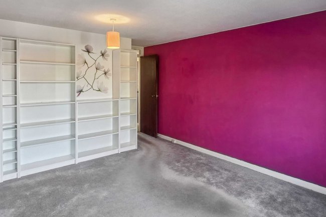 97 Peerless Drive, Uxbridge, Middlesex, UB9 6JF 1