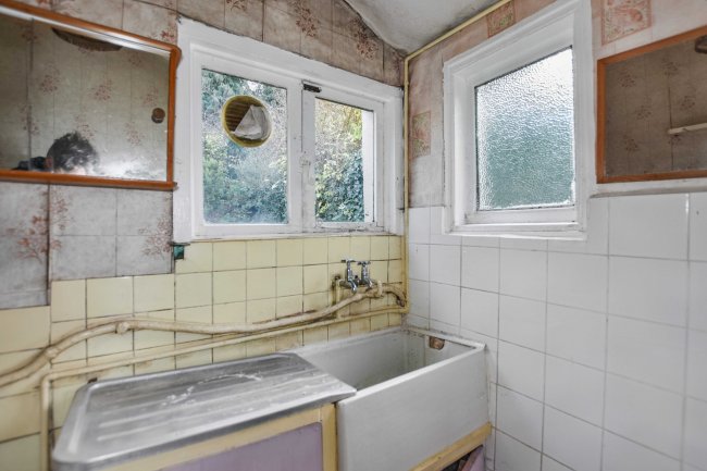 45 Purrett Road, Plumstead, London SE18 1JR 1