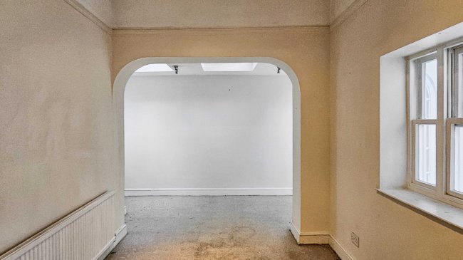 Flat 6 Edinburgh House, 56-57 Courtfield Gardens, London SW5 0NF 2