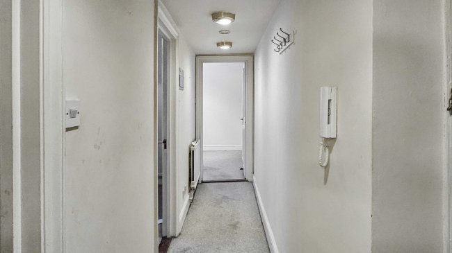 Flat 6 Edinburgh House, 56-57 Courtfield Gardens, London SW5 0NF 2