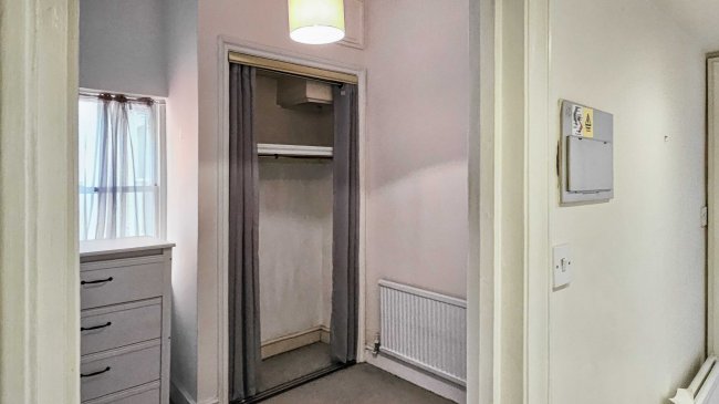 Flat 6 Edinburgh House, 56-57 Courtfield Gardens, London SW5 0NF 2
