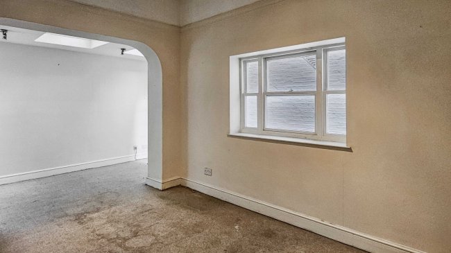 Flat 6 Edinburgh House, 56-57 Courtfield Gardens, London SW5 0NF 2