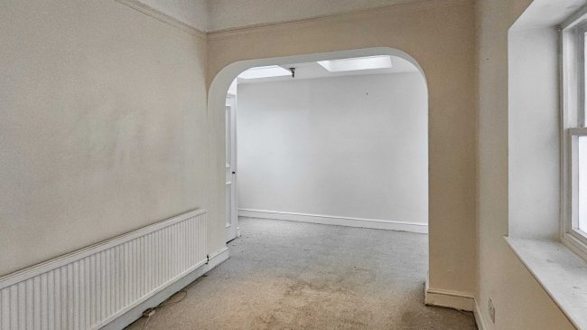 Flat 6 Edinburgh House, 56-57 Courtfield Gardens, London SW5 0NF 2