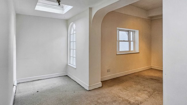 Flat 6 Edinburgh House, 56-57 Courtfield Gardens, London SW5 0NF 2