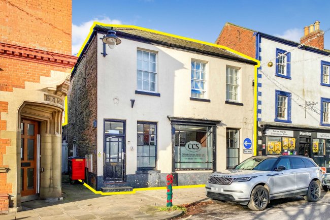 14a Market Place, Alford, Lincolnshire, LN13 9EB 1