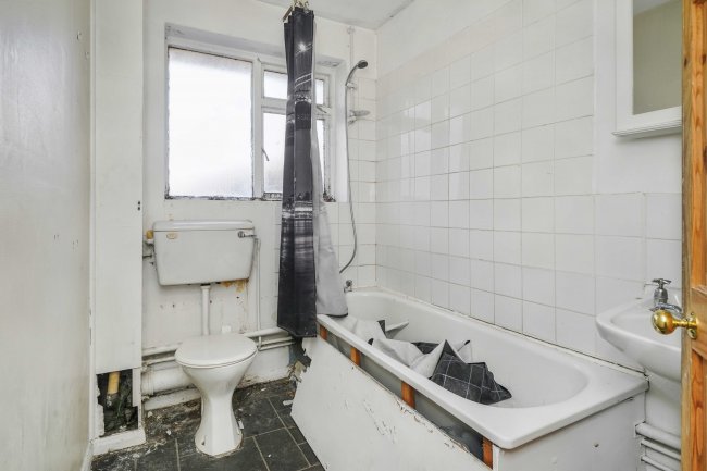 Unit 1, Station Road, Crawley Down, Crawley, West Sussex, RH10 4HZ 8