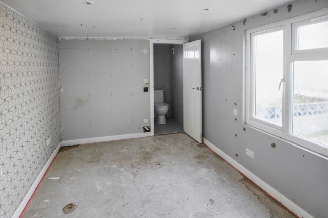 17 Shipley Road, Woodingdean, Brighton, BN2 6TA 5