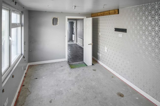 17 Shipley Road, Woodingdean, Brighton, BN2 6TA 5