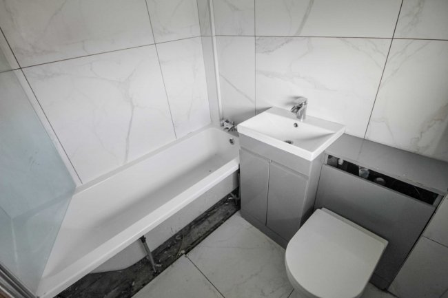 17 Shipley Road, Woodingdean, Brighton, BN2 6TA 5