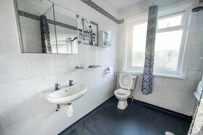 12 Lea Road, Lake, Sandown, Isle of Wight, PO36 9HX 1