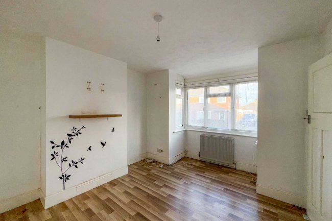 12 Lea Road, Lake, Sandown, Isle of Wight, PO36 9HX 1