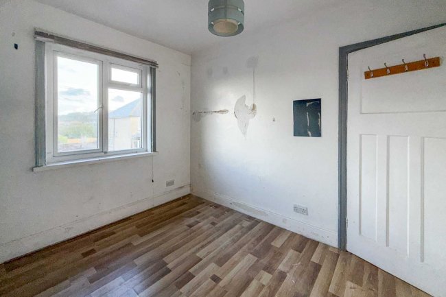 12 Lea Road, Lake, Sandown, Isle of Wight, PO36 9HX 1