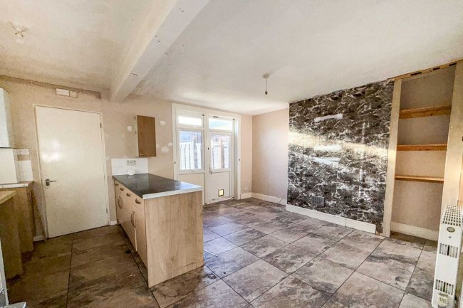 12 Lea Road, Lake, Sandown, Isle of Wight, PO36 9HX 1