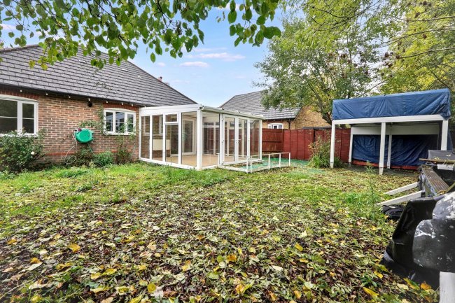 7 Greyhound Chase, Ashford, Kent, TN23 5LL 7