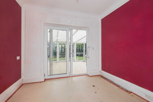 7 Greyhound Chase, Ashford, Kent, TN23 5LL 7