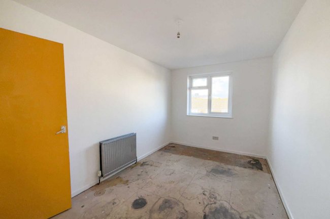 15 Osborne Road, East Cowes, Isle of Wight, PO32 6RY 3