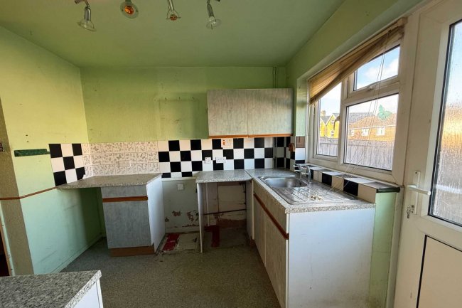 15 Osborne Road, East Cowes, Isle of Wight, PO32 6RY 3