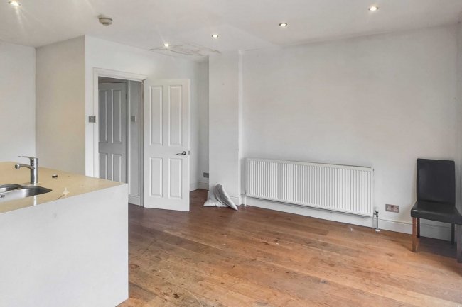 136 Darwin Road, Ealing, London, W5 4BH 10