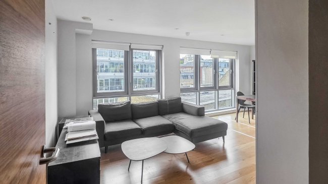 Flat 8 City View Apartments, 29A Saffron Hill, London EC1N 8AG 8