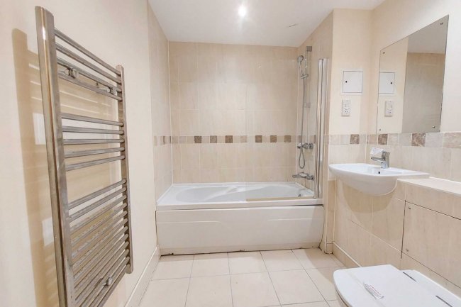 60 Alderney House, Ferry Court, Cardiff, CF11 0JT 4