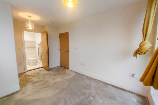 60 Alderney House, Ferry Court, Cardiff, CF11 0JT 4