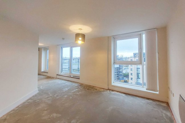 60 Alderney House, Ferry Court, Cardiff, CF11 0JT 4