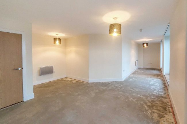 60 Alderney House, Ferry Court, Cardiff, CF11 0JT 4