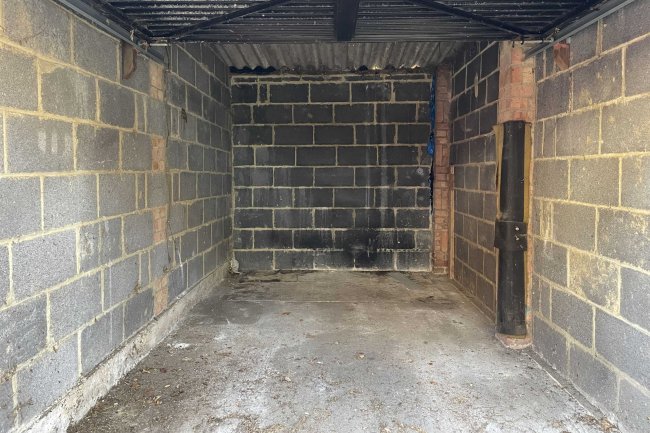 Garage 7 Hilltop Court, 345 Grange Road, Norwood, London SE19 3BX 7