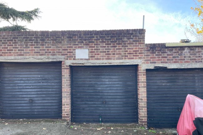 Garage 7 Hilltop Court, 345 Grange Road, Norwood, London SE19 3BX 7