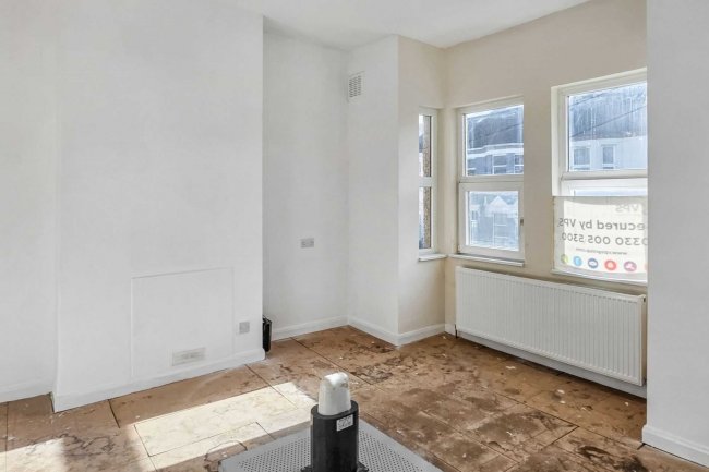 173A & 173B Chapter Road, Brent, London, NW2 5LJ 2