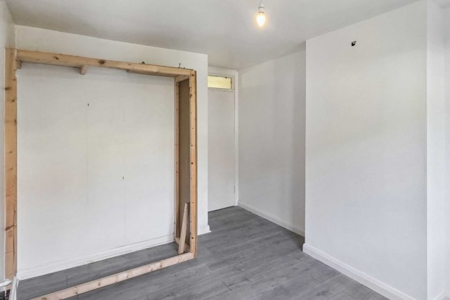 173A & 173B Chapter Road, Brent, London, NW2 5LJ 2