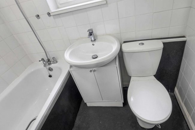 173A & 173B Chapter Road, Brent, London, NW2 5LJ 2