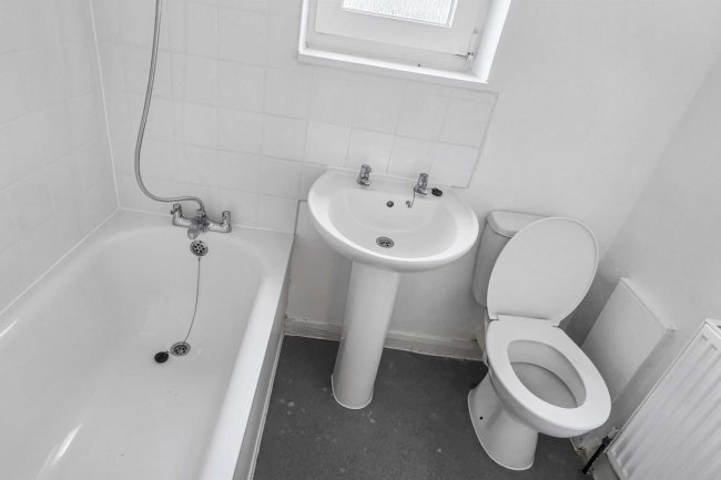 173A & 173B Chapter Road, Brent, London, NW2 5LJ 2