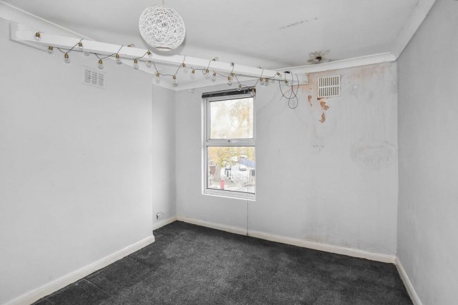 29 Waverley Road, Plumstead, SE18 7TL 3