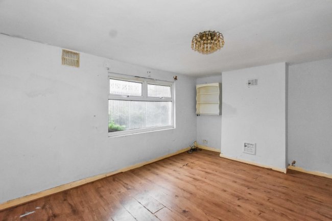 29 Waverley Road, Plumstead, SE18 7TL 3